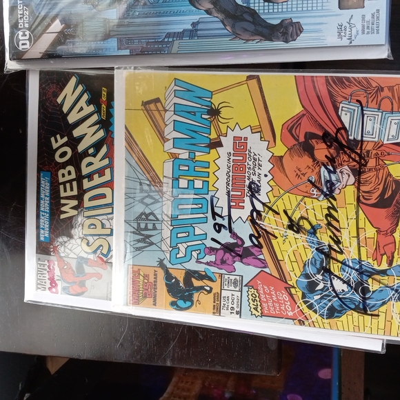 Comics - Picture 5 of 7